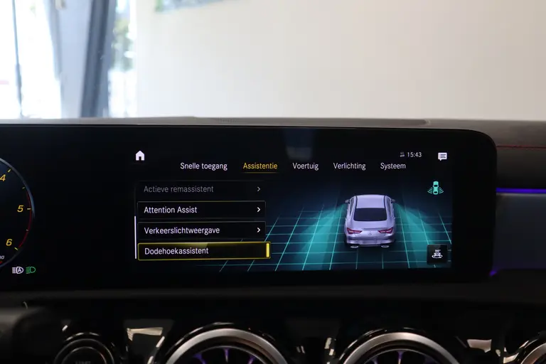 Mercedes-Benz CLA-Klasse 220 d AMG Line Panoramadak Burmester Multibeam-led afbeelding 17