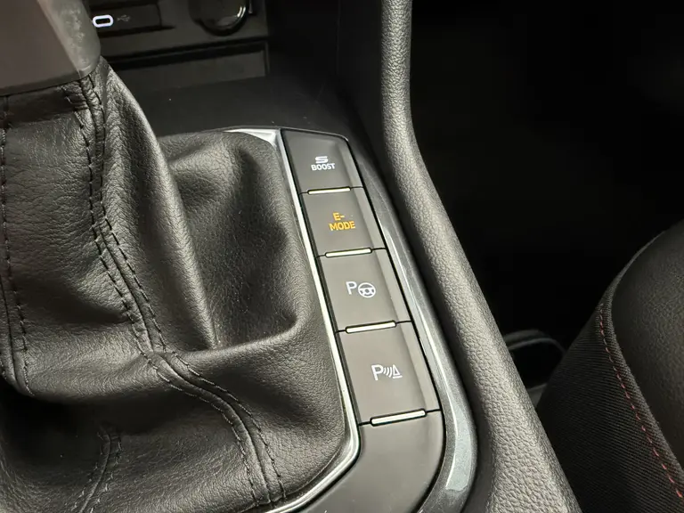 SEAT Tarraco 1.4 TSI e-Hybrid PHEV FR Business FR E-Hybrid Park Assist Stoelverw achter Lane Assist afbeelding 20
