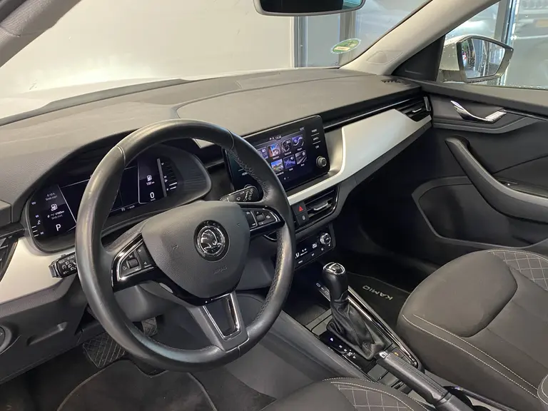Skoda Kamiq 1.5 TSI ACT Business Edition Carplay PDC Trekhaak Automaat 150PK! 2 Jaar garantie mogelijk* ( vraag naar de voorwaarde) afbeelding 6