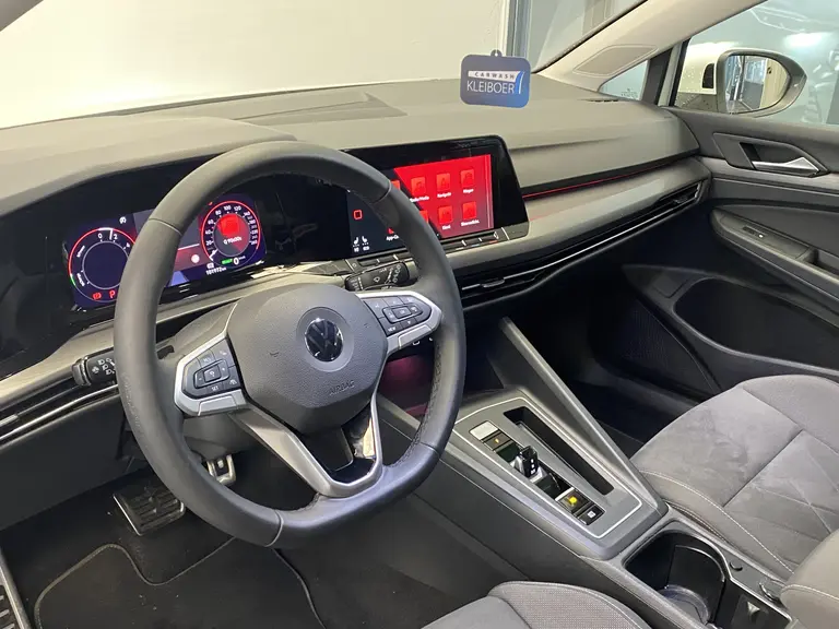 Volkswagen Golf 1.4 eHybrid Style VCP Navigatie Cruise Control 17LMV Sfeerverlichting Flippers bediening * 2e Paasdag zijn wij geopend van 12:00 tot 17:00uur! * afbeelding 9