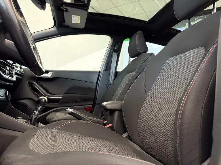 Ford Fiesta 1.0 EcoBoost ST-Line 5-Drs. Panoramadak Navigatie * 2e Paasdag zijn wij geopend van 12:00 tot 17:00uur! * afbeelding 14