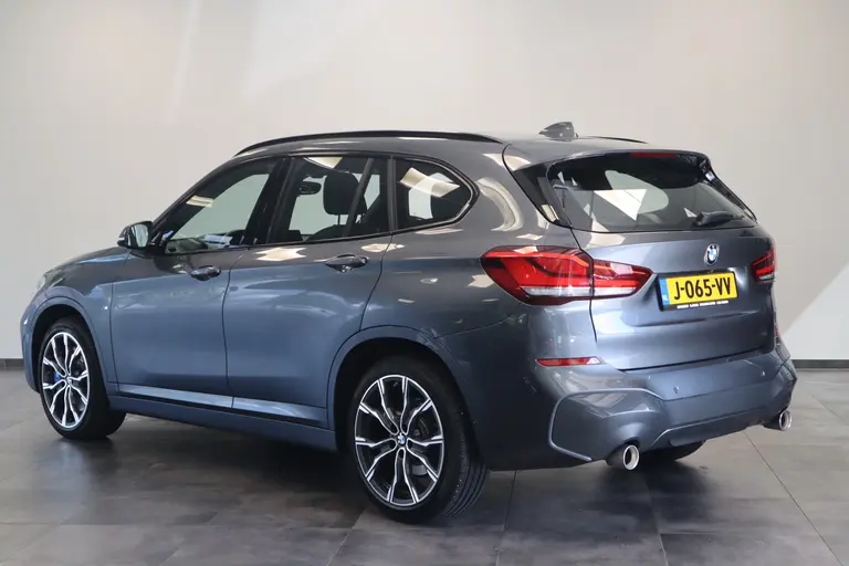 BMW X1 xDrive25i High Executive ACC PDC Head-Up Harman Kardon Schuif/Kanteldak afbeelding 3