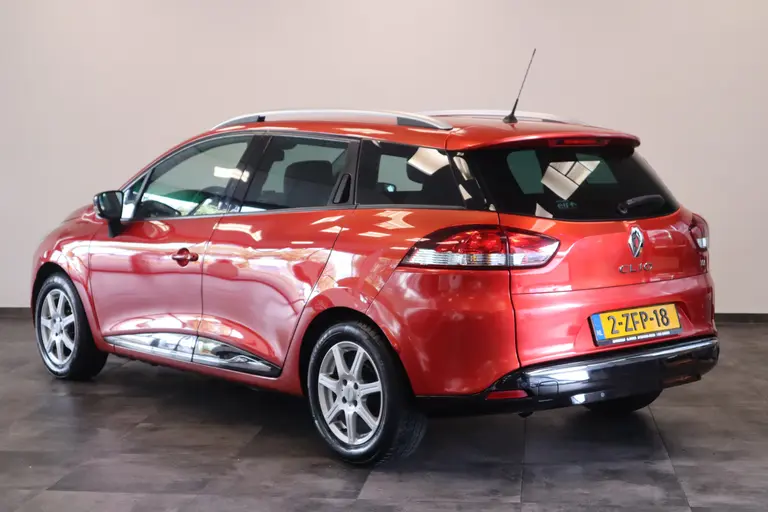 Renault Clio Estate 0.9 TCe Expression Navigatie 16'lmv CruiseControl afbeelding 3