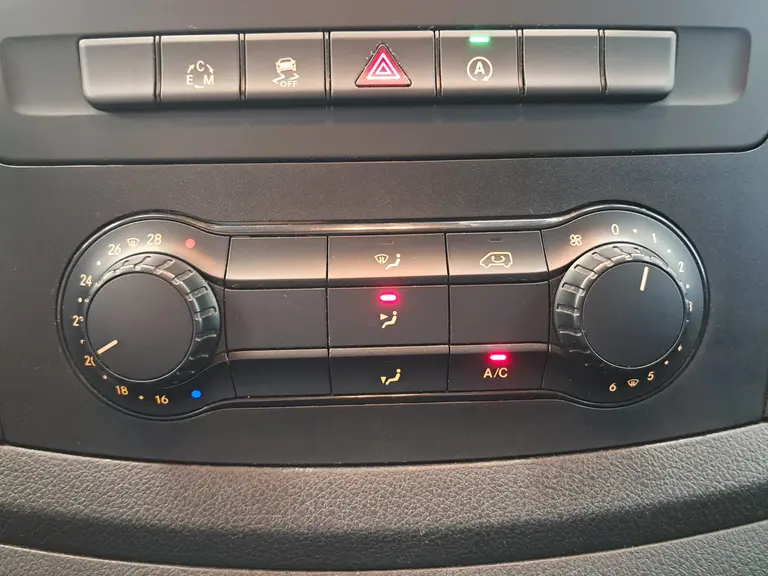 Mercedes-Benz Vito 114 CDI Lang DC Comfort Navigatie Airconditioning 5P Trekhaak Camera 17"LM afbeelding 15