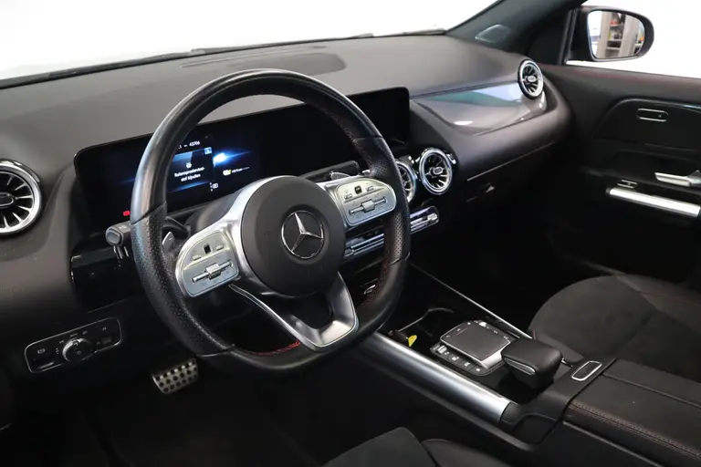 Mercedes-Benz GLA 250 e Business Solution AMG Limited Pano dak LED CC Lane Assist afbeelding 11