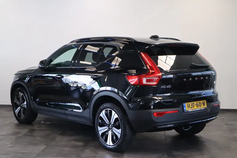 Volvo XC40 1.5 T4 Plug-in hybrid Ultimate Bright Panoramadak Navigatie Harman/Kardon CruiseControl afbeelding 3