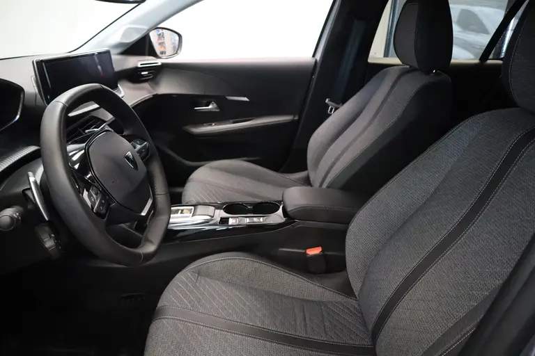 Peugeot 208 Hybrid 100 e-DCS6 Allure Navigatie Climate Control Cruise Control afbeelding 8
