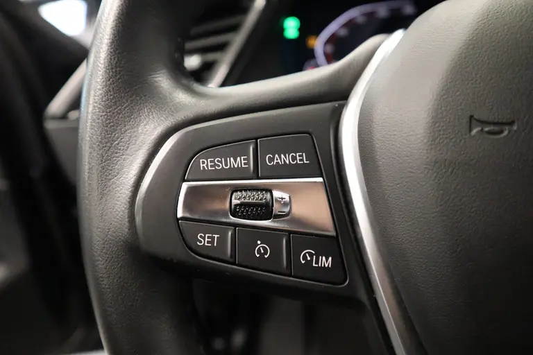 BMW 1-serie 118i Executive Edition 5-deurs Automaat (136pk) Live Cockpit Professional afbeelding 11