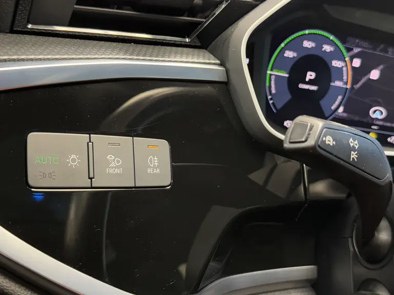 Audi Q3 45 TFSI e S edition Panorama 20LMV Climate Control Navigatie afbeelding 17