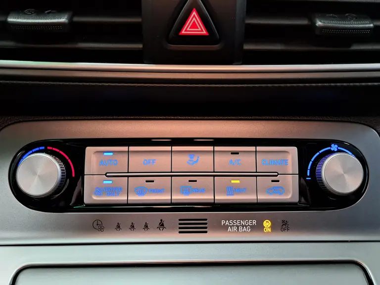 Hyundai KONA EV Comfort 64 kWh Navigatie Led Camera Cruise LM 204PK 2 jaar garantie mogelijk* (vraag naar de voorwaarden) afbeelding 15