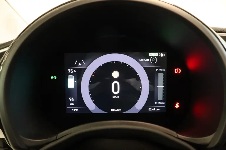 Fiat 500E CABRIO Navigatie CruiseControl 16'lmv NAP! 2 jaar garantie mogelijk* (vraag naar de voorwaarden) afbeelding 10