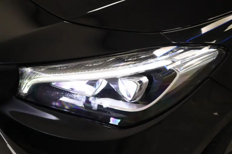 Mercedes-Benz CLA-Klasse Shooting Brake 180 Business Solution Navigatie CruiseControl 18'lmv afbeelding 5