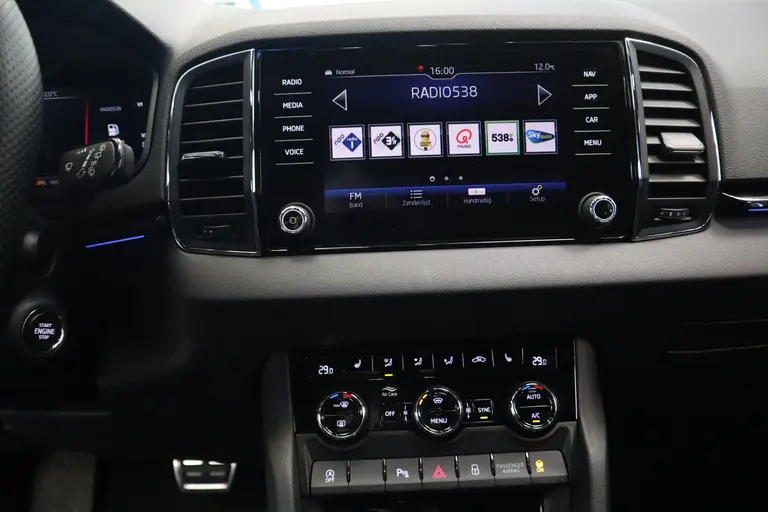 Skoda Karoq 1.5 TSI ACT Sportline Business Navigatie Schaal stoelen VCP 2 Jaar garantie mogelijk* ( vraag naar de voorwaarde) afbeelding 12