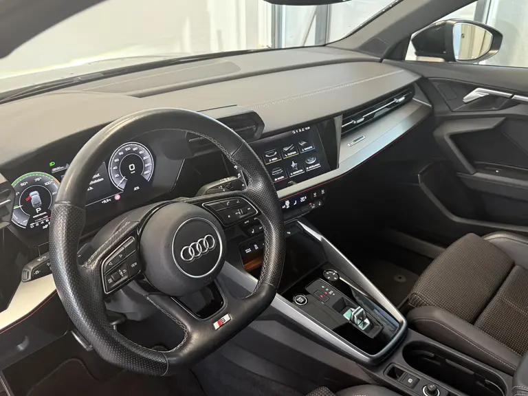 Audi A3 Sportback 45 TFSI e S edition Competition Navigatie 18LMV pdc VCP 2 Jaar garantie mogelijk* ( vraag naar de voorwaarde) afbeelding 6