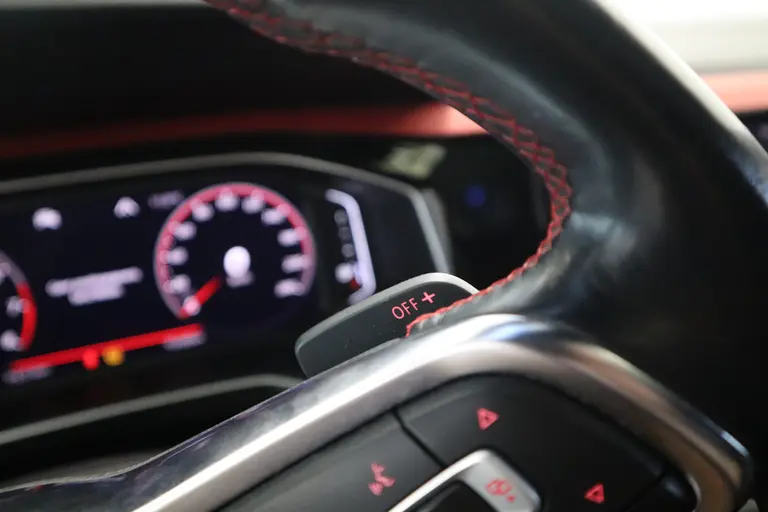 Volkswagen Polo 2.0 TSI GTI Cruise/Climate control 18''LM ACC PDC Panoramadak NL Auto * 2e Paasdag zijn wij geopend van 12:00 tot 17:00uur! * afbeelding 12