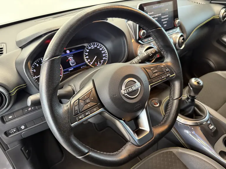 Nissan Juke 1.0 DIG-T Kiiro Navigatie Cruise Control Stoelverwarming 19LMV 2 Jaar garantie mogelijk* ( vraag naar de voorwaarde) afbeelding 7