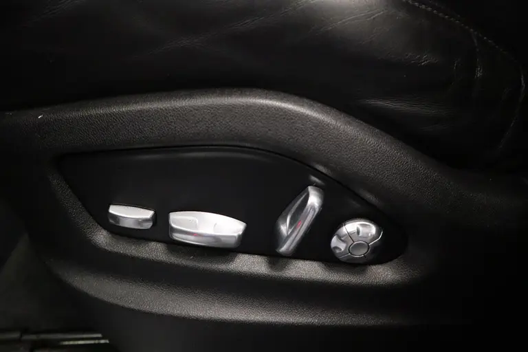 Porsche Cayenne 3.0 E-Hybrid BOSE Sport Chrono Leder Schuif/kanteldak Magnum afbeelding 13
