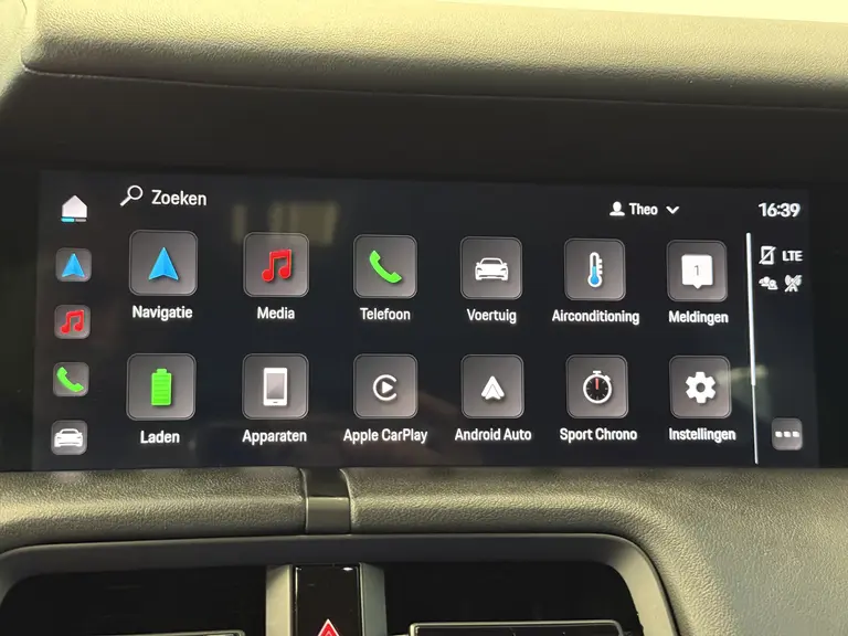 Porsche Taycan 4S Performance 84 kWh Panoramadak Sport-Chrono Warmtepomp afbeelding 15