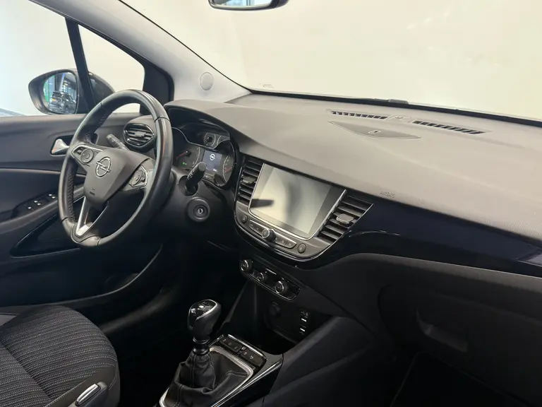 Opel Crossland X 1.2 Turbo 120 Jaar Edition Navigatie CruiseControl 17'lmv !! 2e Pinksterdag zijn wij geopend van 12.00 tot 17.00u !! afbeelding 8