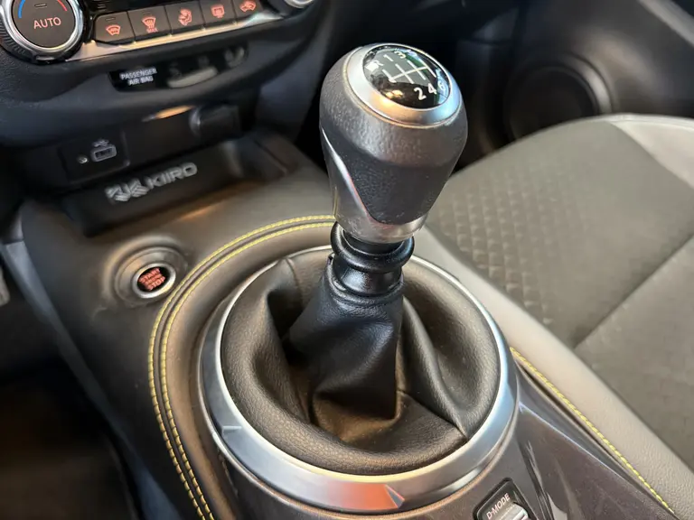 Nissan Juke 1.0 DIG-T Kiiro Navigatie Cruise Control Stoelverwarming 19LMV 2 Jaar garantie mogelijk* ( vraag naar de voorwaarde) afbeelding 10
