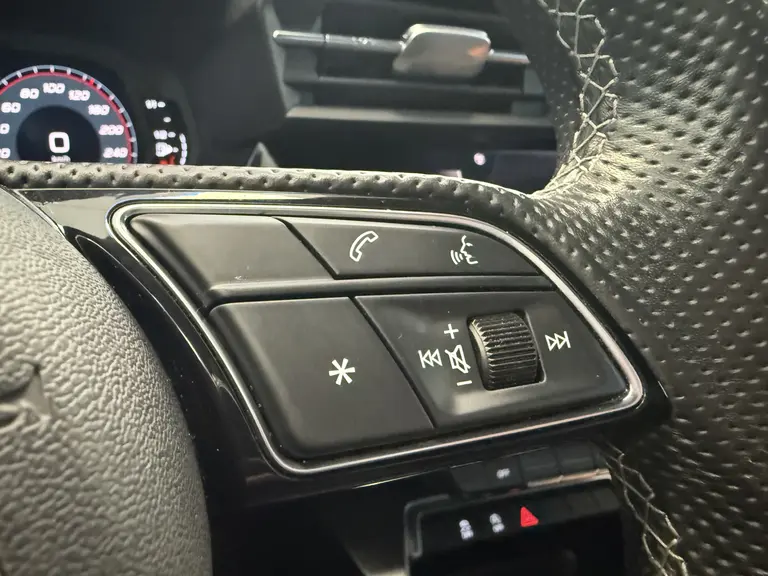 Audi A3 Limousine 30 TFSI S edition 2x S-Line Full-led Navigatie * 2e Paasdag zijn wij geopend van 12:00 tot 17:00uur! * afbeelding 15