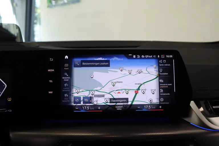 BMW 2 Serie Active Tourer 225e xDrive M-Sport HUD Keyless Go/Start 360 camera LED afbeelding 16