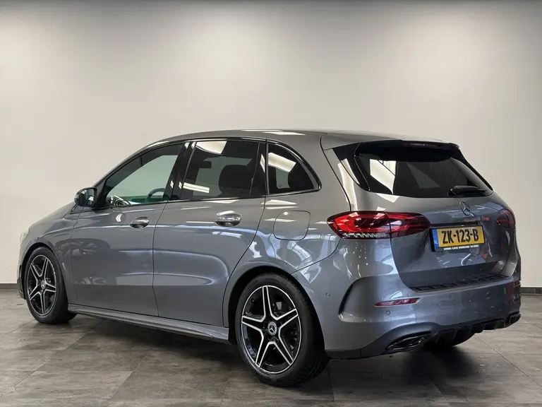 Mercedes-Benz B-Klasse 200 Premium 163 PK Climate Control Navigatie Widescreen Sfeerverlichting Flipper schakeling afbeelding 3
