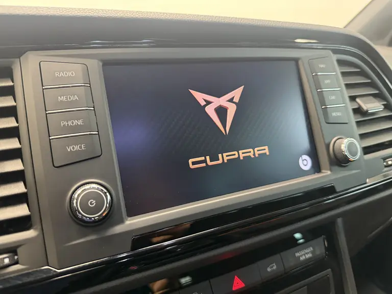 CUPRA Ateca 2.0 TSI 4DRIVE 300pk! Adaptive Cruise Navigatie Full-led !! 2e Pinksterdag zijn wij geopend van 12.00 tot 17.00u !! afbeelding 8