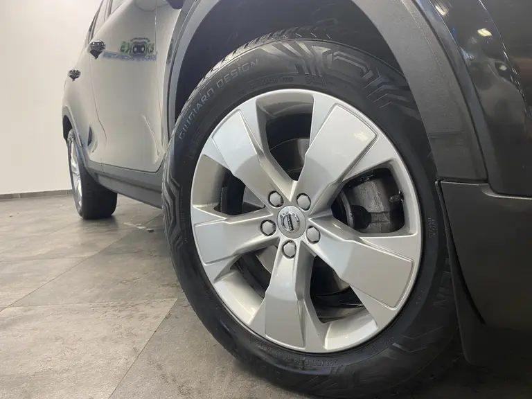 Volvo XC40 2.0 T4 Momentum Navigatie Full-led Trekhaak afbeelding 4