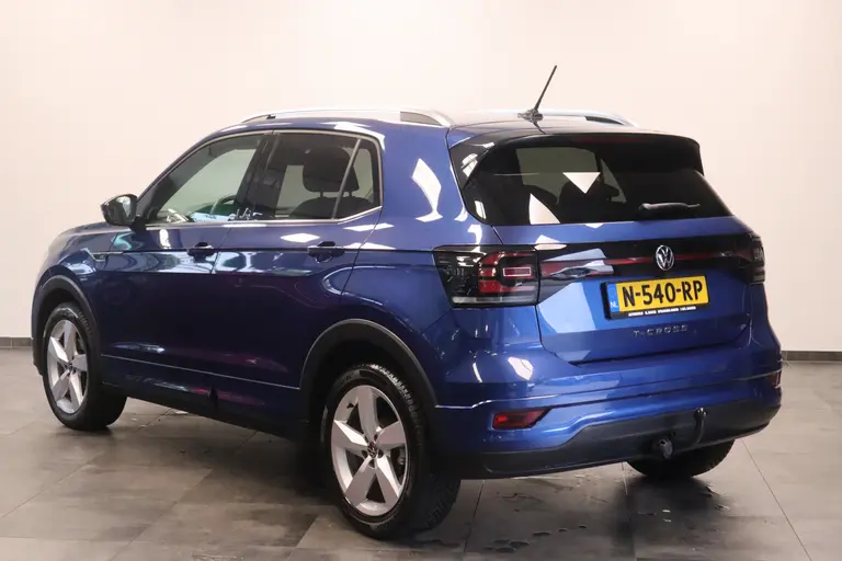 Volkswagen T-Cross 1.0 TSI Style Business R Navigatie Full-led Adaptive-cruise afbeelding 3