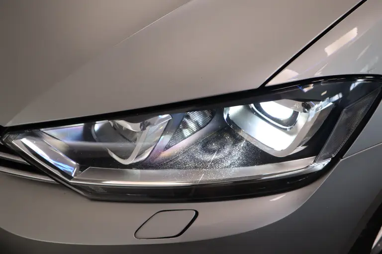 Volkswagen Golf Sportsvan 1.4 TSI Business Edition Navigatie 17LMV CruiseControl Trekhaak * 2e Paasdag zijn wij geopend van 12:00 tot 17:00uur! * afbeelding 4