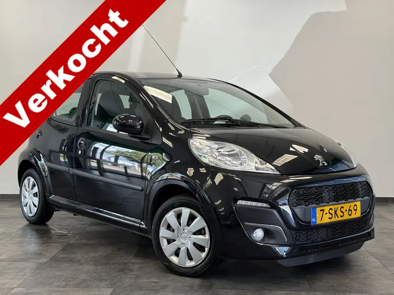 Peugeot 107 1.0 Active 5-Drs. Premium-Pack Airco Led afbeelding 1