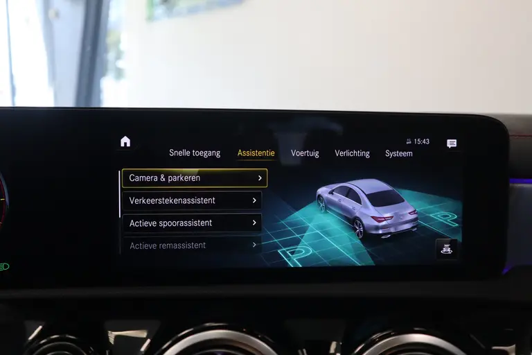 Mercedes-Benz CLA-Klasse 220 d AMG Line Panoramadak Burmester Multibeam-led afbeelding 16