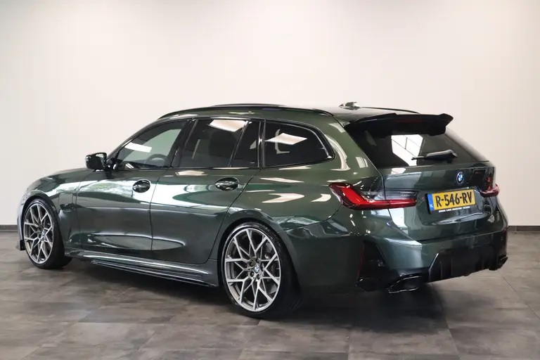 BMW 3-serie 320e ACC PDC Head-UP Panoramadak Harman&Kardon Carbon 20''LM Individual Performance 400PK 24 maanden garantie mogelijk (*vraag naar de voorwaarden) afbeelding 3