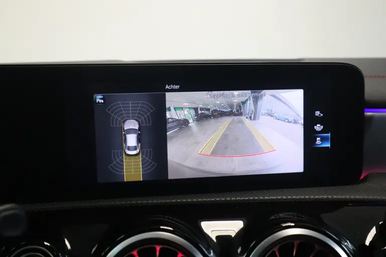 Mercedes-Benz CLA-Klasse 180 AMG Business Solution Luxery Sfeer verlichting Panoramadak, Ambi light, Navigatie, 18LMV, Matte kleur * 2e Paasdag zijn wij geopend van 12:00 tot 17:00uur! * afbeelding 17