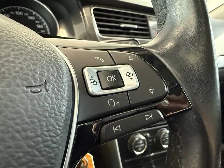Volkswagen Golf 1.4 TSI Highline Panoramadak Navigatie Full-led 150pk! * 2e Paasdag zijn wij geopend van 12:00 tot 17:00uur! * afbeelding 10