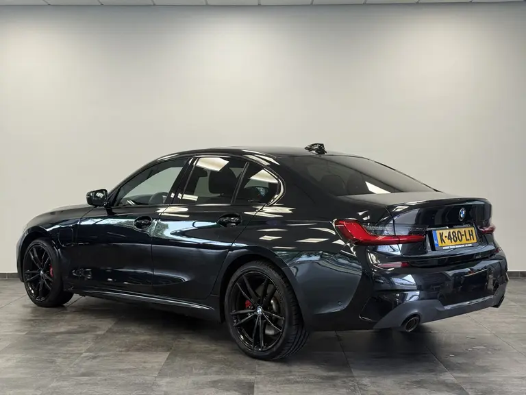 BMW 3-serie 330e eDrive Edition ACC Head-Up Harman Kardon Schuif/Kanteldak afbeelding 3