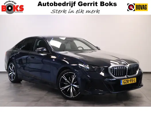 BMW 5 Serie 530e M Sport Edition Panoramadak Head-up Harman/Kardon