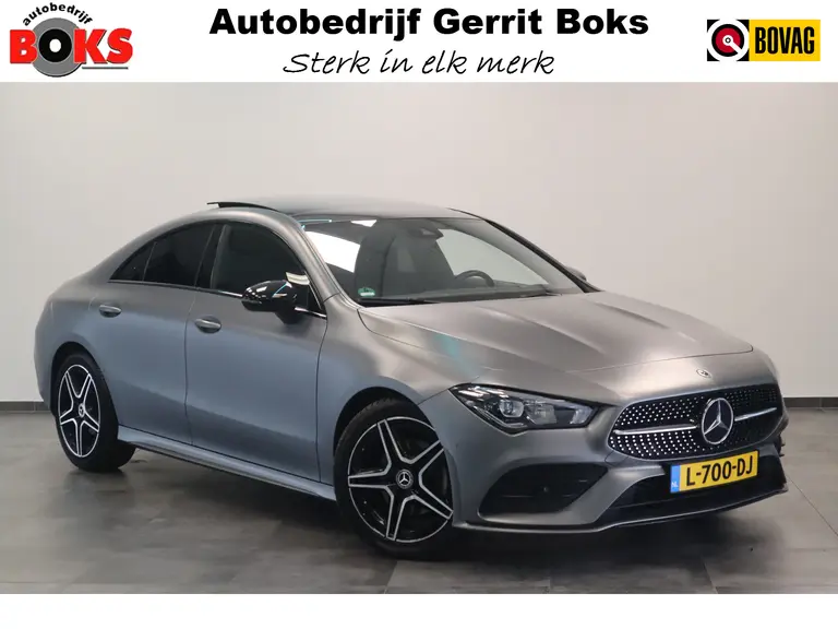 Mercedes-Benz CLA-Klasse 180 AMG Business Solution Luxury Sfeer verlichting Panoramadak, Ambi light, Navigatie, 18LMV, Matte kleur 24 maanden garantie mogelijk (*vraag naar de voorwaarden) afbeelding 1