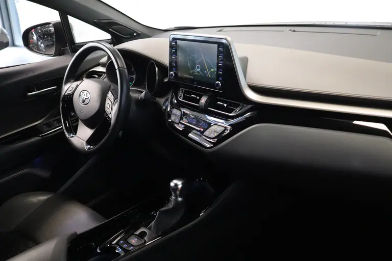 Toyota C-HR 2.0 Hybrid Executive Navigatie Cruise control 18LMV trekhaak DAB+ 24 maanden garantie mogelijk (*vraag naar de voorwaarden) afbeelding 21