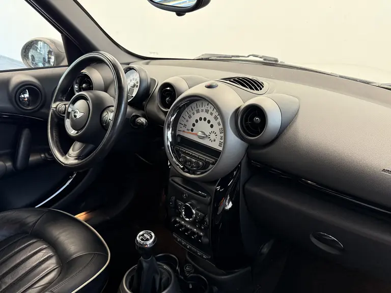 MINI Countryman 1.6 Cooper Chili 17'lmv Airco CruiseControl Two-Tone afbeelding 8