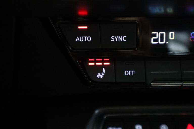 Audi A3 Sportback 35 TFSI S edition 19 LMV. Panoramadak , VCP, B&O geluidsinstallatie, afbeelding 19