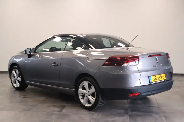 Renault Mégane Coupé-Cabriolet 1.4 TCE GT-Line Navigatie Keyless Go + Start PDC afbeelding 3
