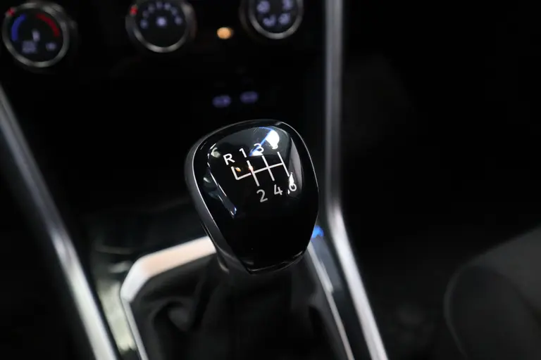 Volkswagen T-Roc 1.5 TSI Life Business Navigatie PDC 16LMV Cruise Control PDC VCP Stoelverwarming afbeelding 16