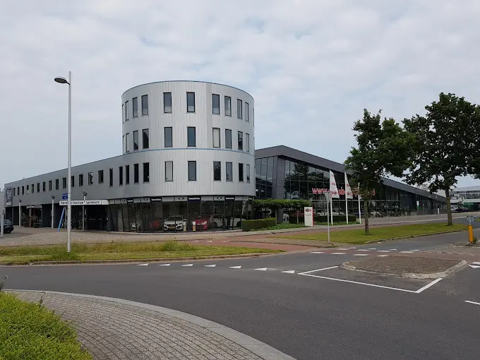 Lynk & Co 01 1.5 BlackLine Pano ACC PDC 360' Camera !! 2e Pinksterdag zijn wij geopend van 12.00 tot 17.00u !! afbeelding 3