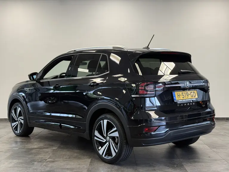 Volkswagen T-Cross 1.0 TSI Style ACC PDC Navi 2x R-Line 18''LM afbeelding 3