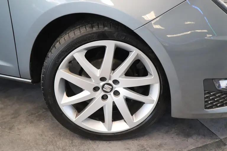 SEAT Ibiza 1.2 TSI FR 1ste Eigenaar 17'Lmv Navigatie afbeelding 4