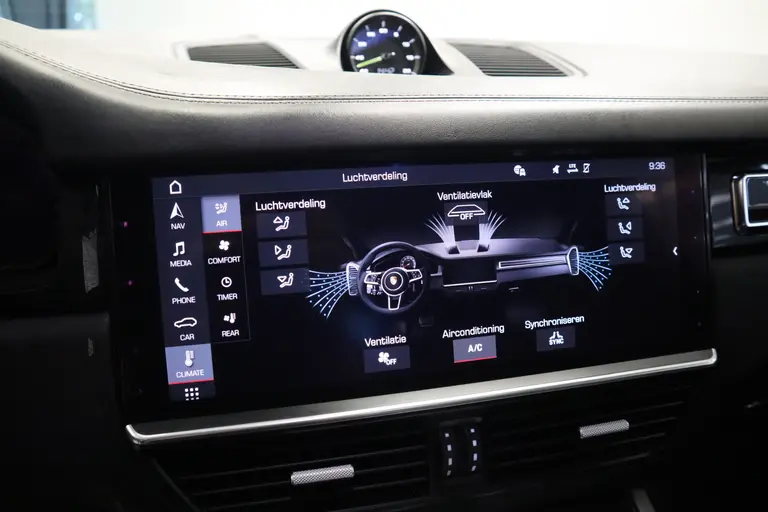 Porsche Cayenne 3.0 E-Hybrid BOSE Sport Chrono Leder Schuif/kanteldak Magnum afbeelding 23