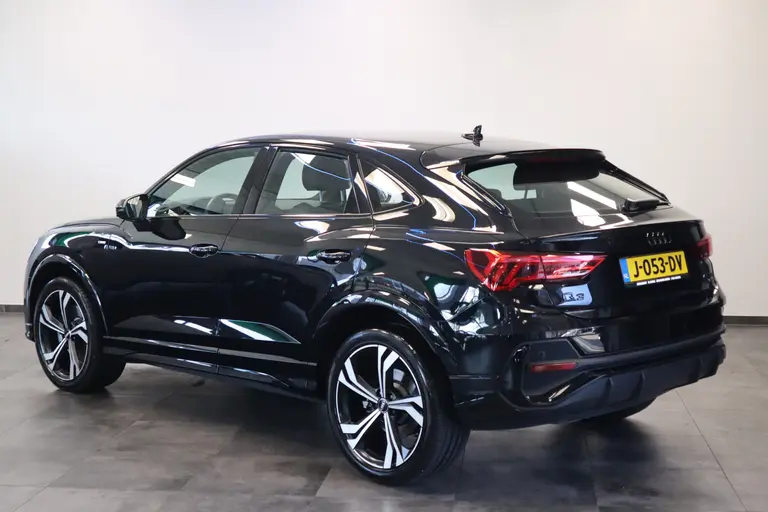 Audi Q3 Sportback 45 TFSI Quattro Black Edition Navigatie Cruise Control  VCP ACC 2 Jaar garantie mogelijk* ( vraag naar de voorwaarde) afbeelding 3