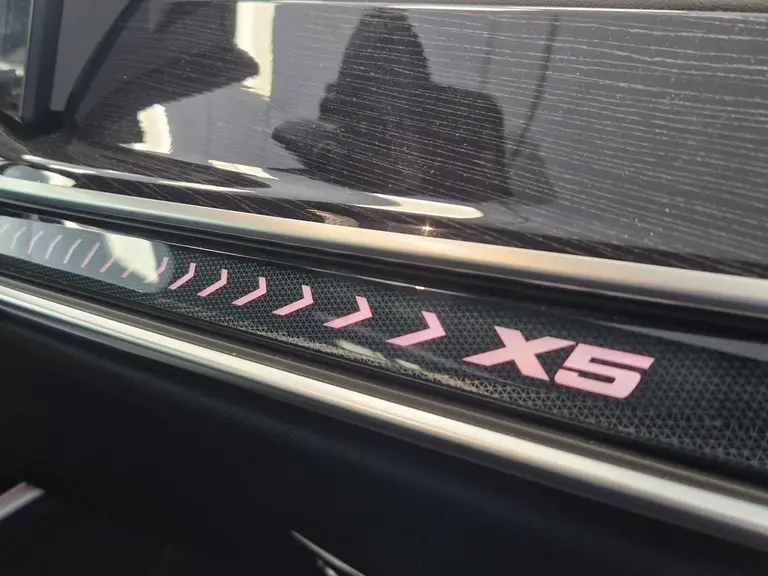 BMW X5 xDrive50e M-Sport Pro Pakket  22''LM Schuifkanteldak Elektriche uitklapbare trekhaak afbeelding 23